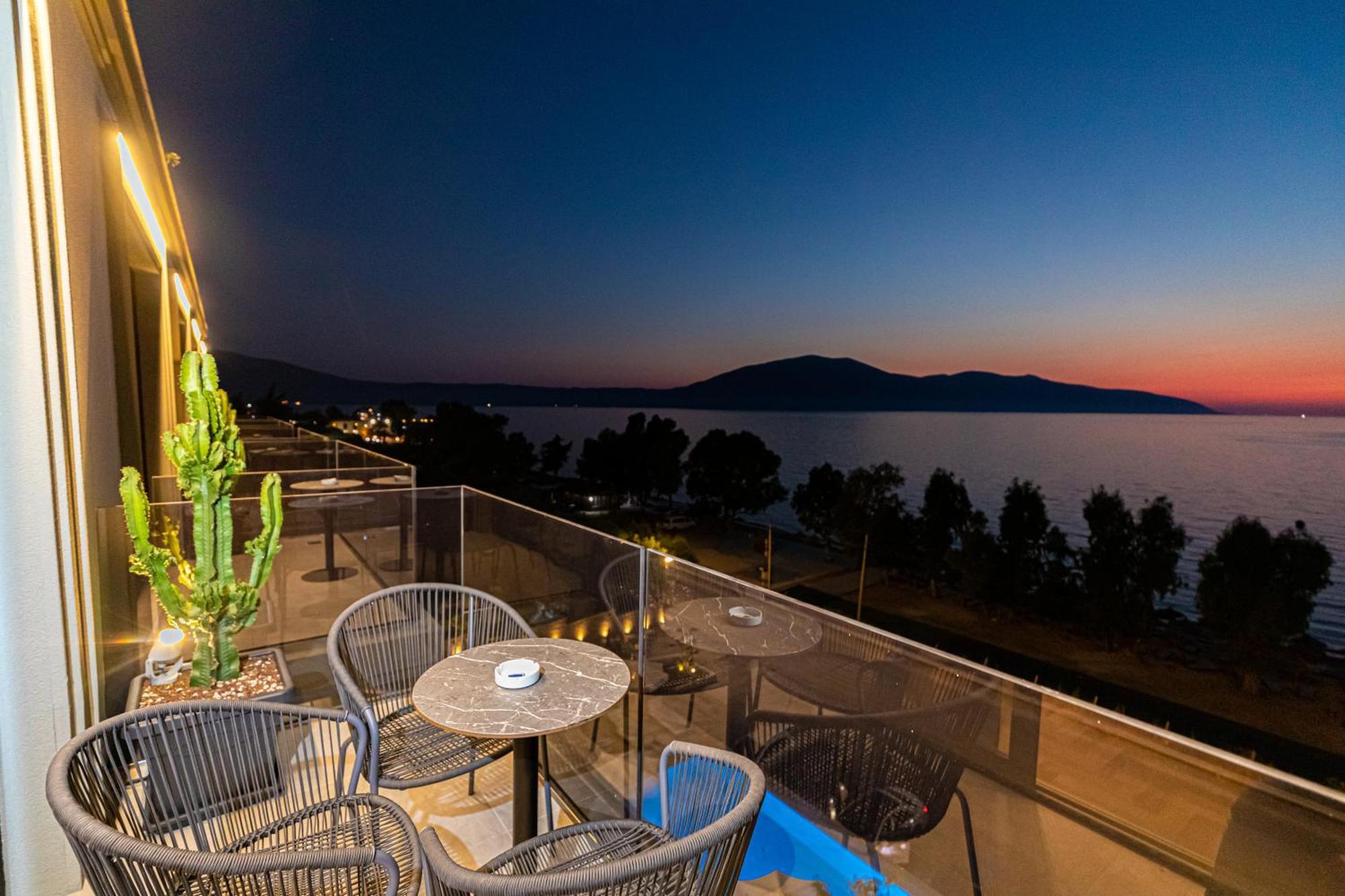 Mazarine Hotel, Vlore, Albania Radhime Exterior photo
